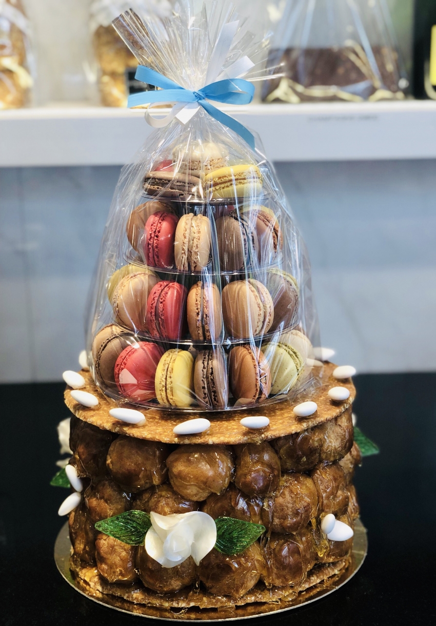 Pièce Montée Choux / Macarons